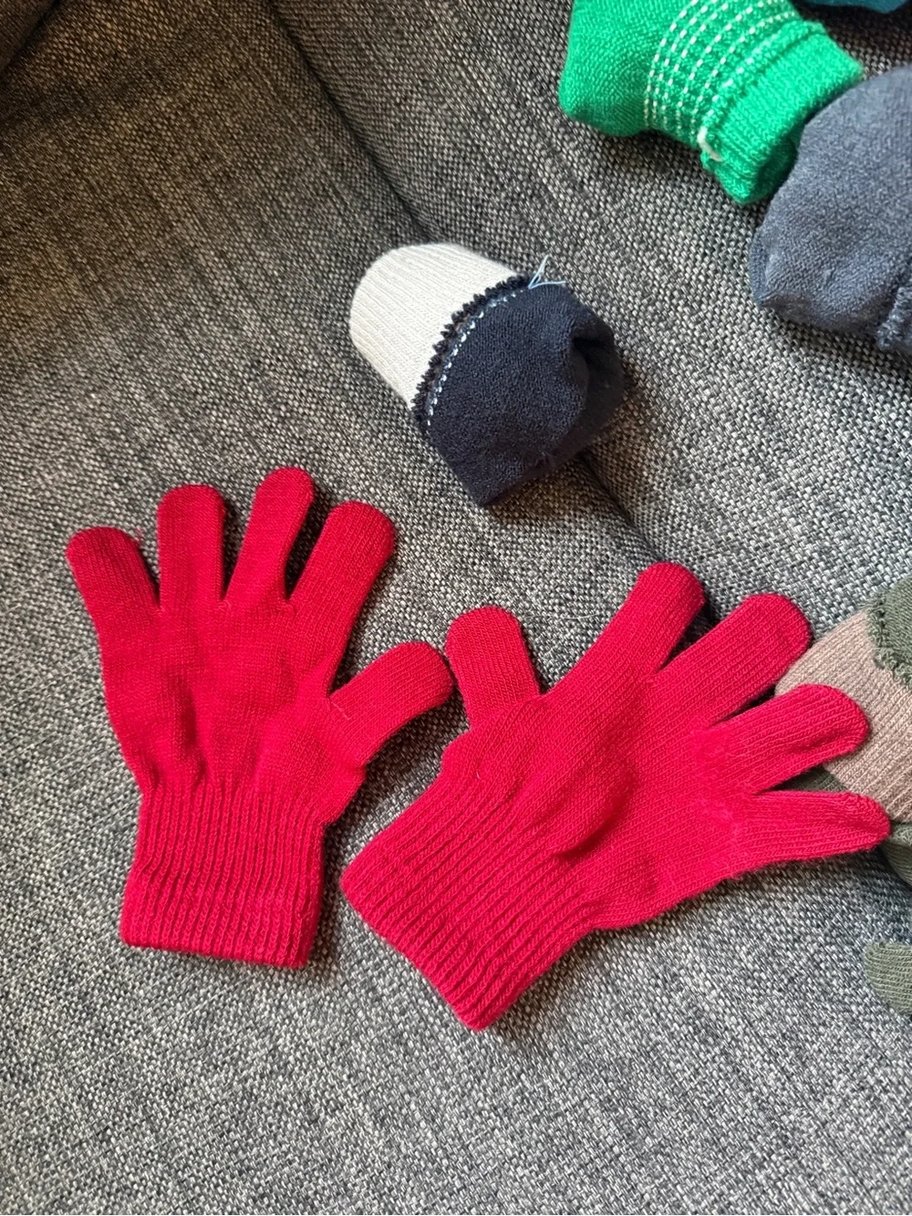 Kids Multi-Color Glove/Mittens - Assorted Colors lot